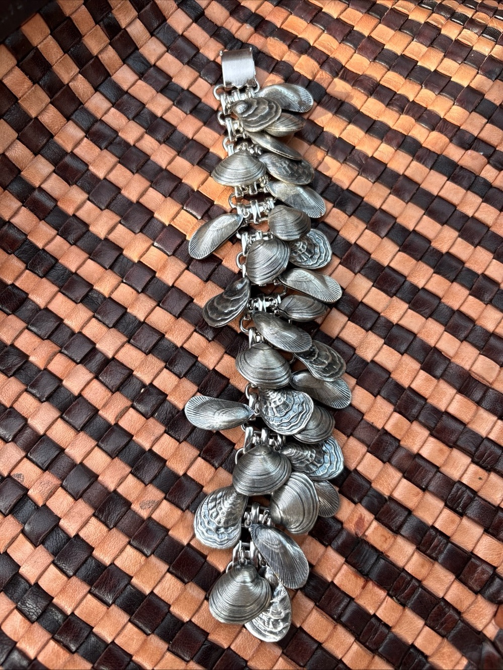 Napier Seashells Charm Bracelet Vintage Oysters Clams Mussels Cha Cha SilverTone - Picture 16 of 16